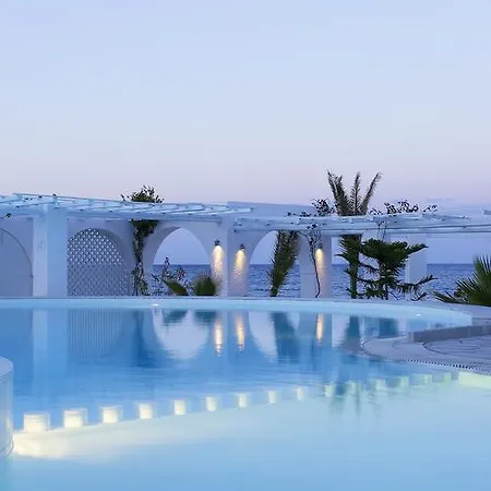 מלון Thalassa Seaside Resort 4*